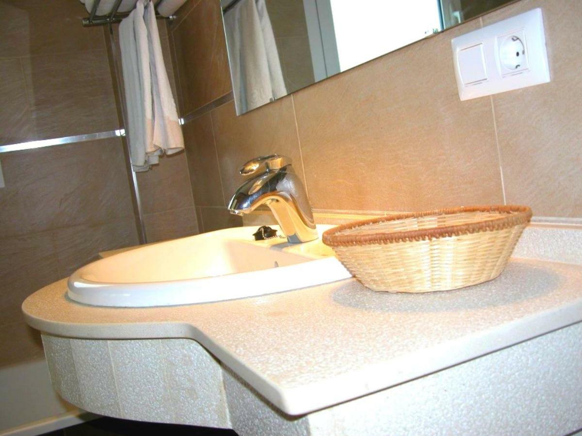 Apartamentos Guga Rta A Ca 00267 At Edif Complejo 2 Llaves Playa Conil De La Frontera Eksteriør billede